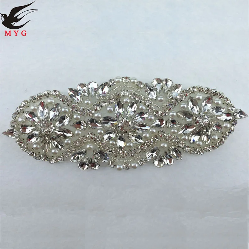Free Shipping 1pcs 5.9'' Rhinestone Applique for Wedding Gown Bridal Applique Rhinestone Trimming Rhinestone Patch LSAP112901
Free Shipping 1pcs 5.9'' Rhinestone Applique for Wedding Gown Bridal Applique Rhinestone Trimming Rhinestone Patch LSAP112901