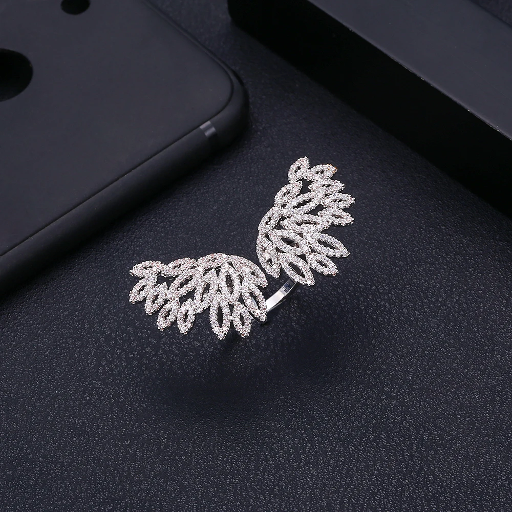 jankelly clear white stone with white gold-color micro pave setting angel wings wedding ring for women
jankelly clear white stone with white gold-color micro pave setting angel wings wedding ring for women