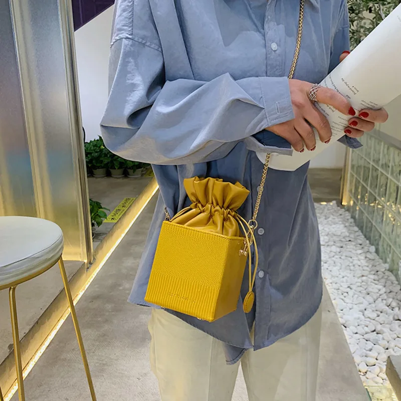 BXX Sac / 2019 New Fashion Spring And Summer Women Casual Chains Square Box String Silt Pocket Shoulder Crossbody Bags ZB301
BXX Sac / 2019 New Fashion Spring And Summer Women Casual Chains Square Box String Silt Pocket Shoulder Crossbody Bags ZB301