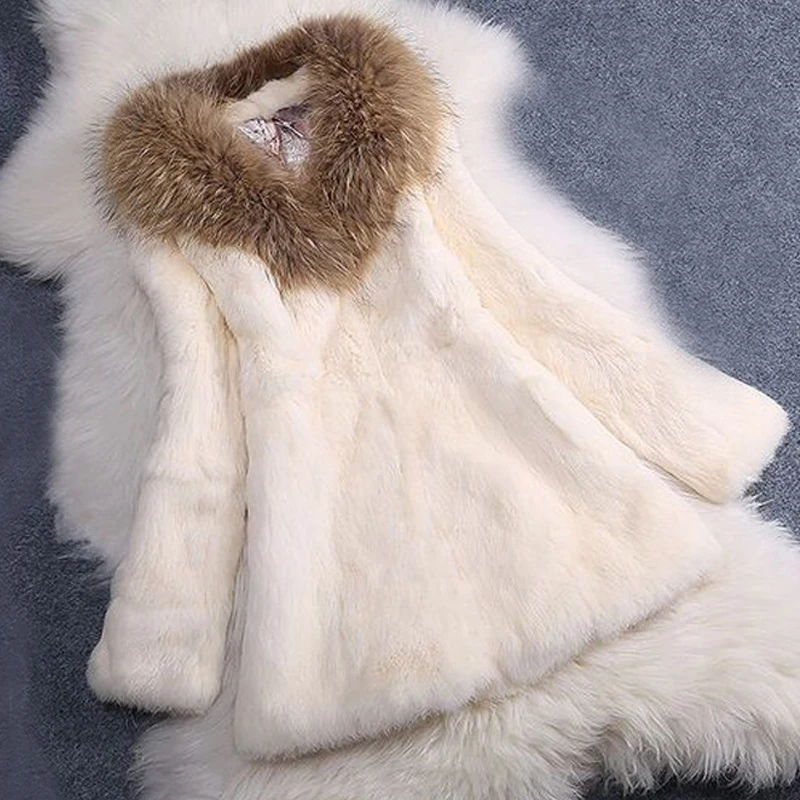 2019 New Full Pelt Rabbit Fur Coat With Raccoon Fur Collar Whole Skin Fur Jacket Wholesale Low Discount Sale Overcoat SR29
2019 New Full Pelt Rabbit Fur Coat With Raccoon Fur Collar Whole Skin Fur Jacket Wholesale Low Discount Sale Overcoat SR29