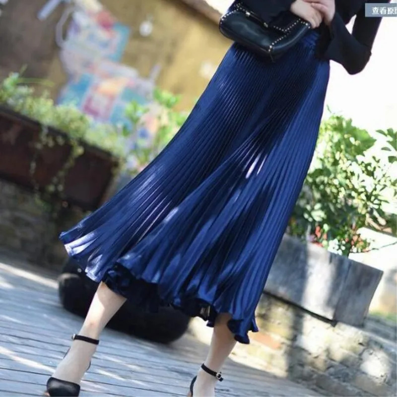 spring of 2016 and put on a large reflective gloss Chiffon pleated skirt bright silk champagne gold Pleated Skirt wave
spring of 2016 and put on a large reflective gloss Chiffon pleated skirt bright silk champagne gold Pleated Skirt wave