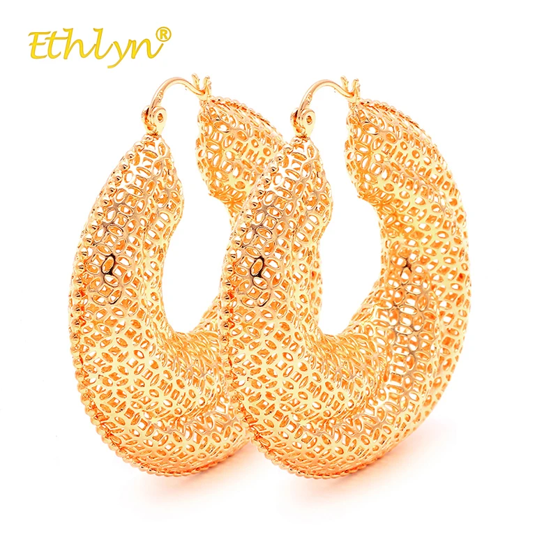 Ethlyn Hoop Earrings Rose Gold Trendy Fashion for Women Twisted Mesh Pierced Earrings Hollow Irregular Elegant 50mm*46mm Jewelry
Ethlyn Hoop Earrings Rose Gold Trendy Fashion for Women Twisted Mesh Pierced Earrings Hollow Irregular Elegant 50mm*46mm Jewelry