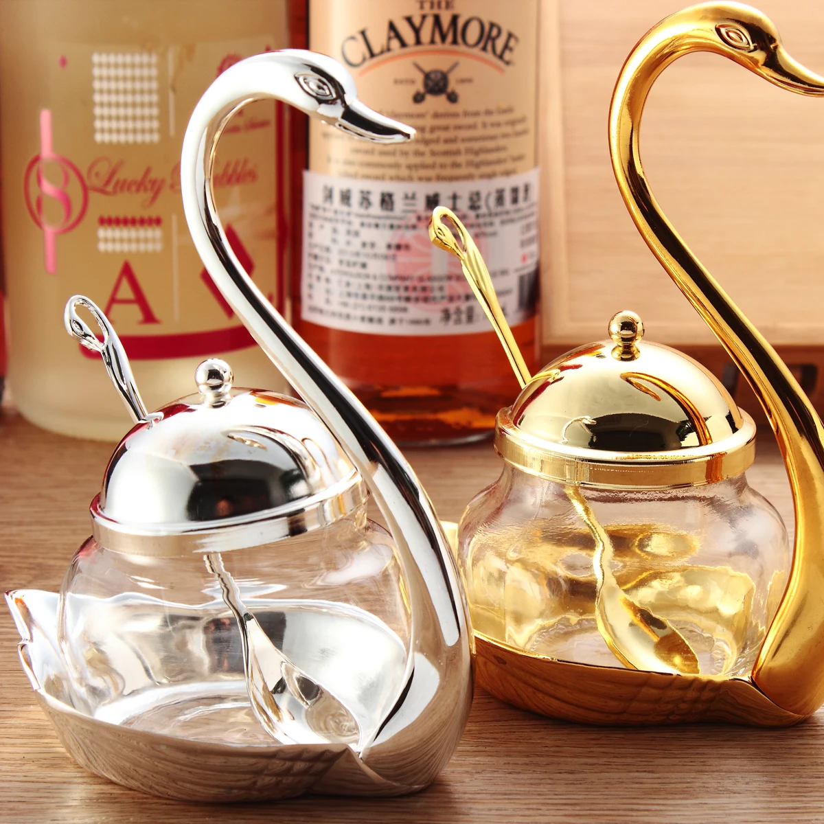 Swan sugar bowl with spoon set salt pot set spice jar set Seasoning bottle spice jars Seasoning bottle casters(silver or golden)
Swan sugar bowl with spoon set salt pot set spice jar set Seasoning bottle spice jars Seasoning bottle casters(silver or golden)