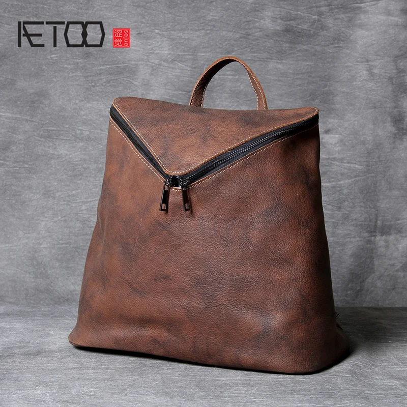 AETOO Personality head cowhide Shoulder bag female retro color leather backpack bag
AETOO Personality head cowhide Shoulder bag female retro color leather backpack bag