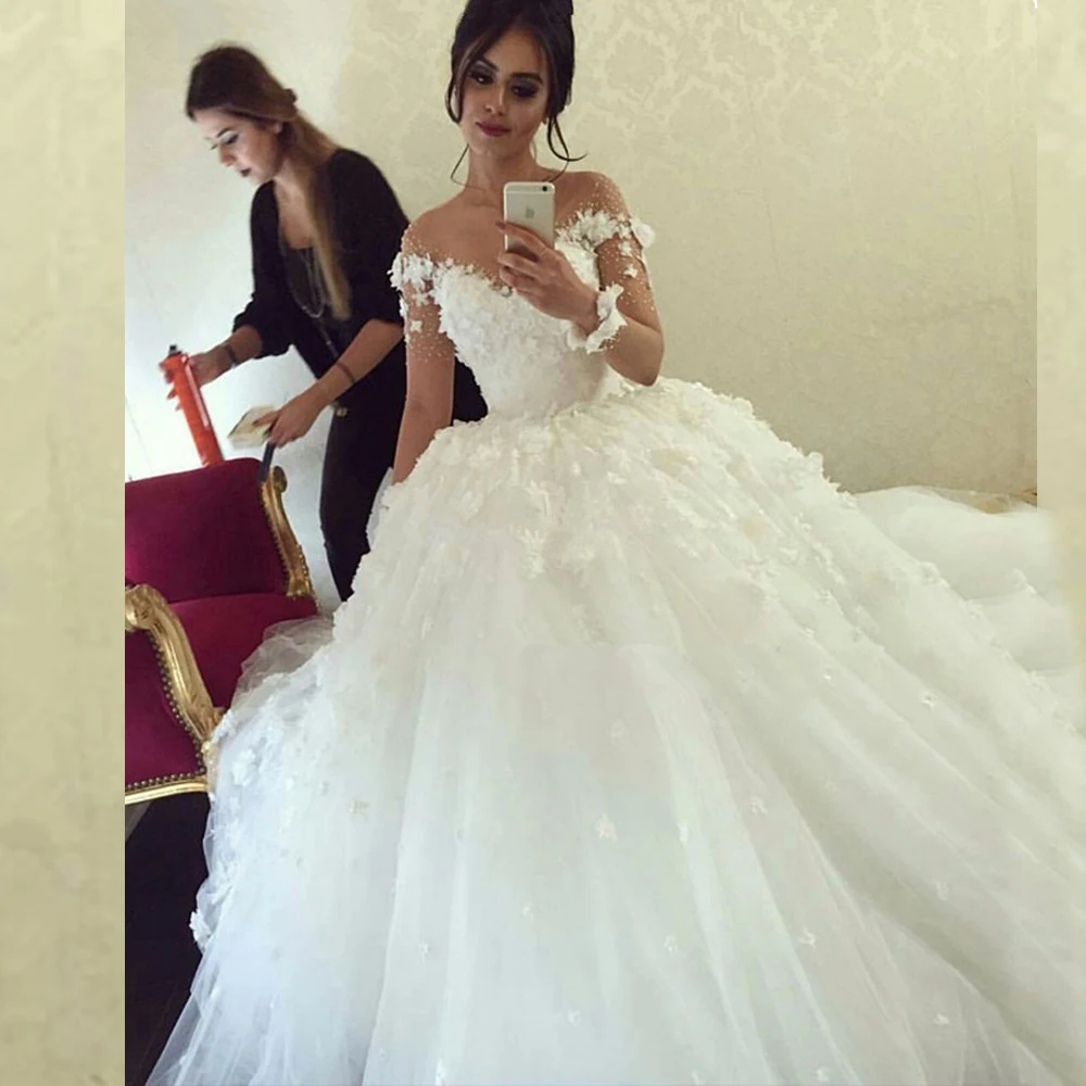 New Luxury Wedding Dresses 2019 Sweetheart Neck Long Sleeves Ball Gown Beading Tulle Bridal Gowns Robe de mariage
New Luxury Wedding Dresses 2019 Sweetheart Neck Long Sleeves Ball Gown Beading Tulle Bridal Gowns Robe de mariage
