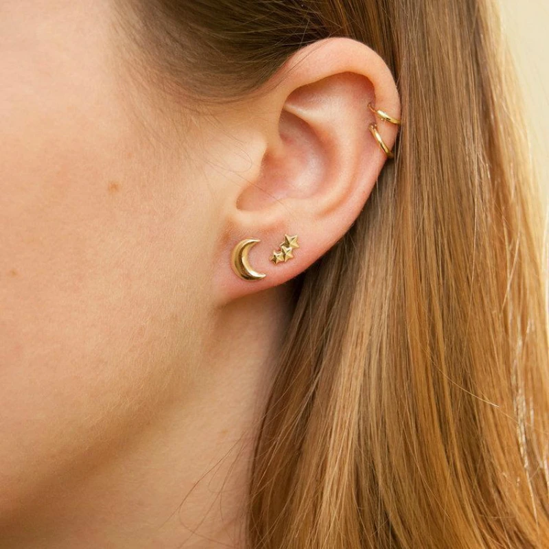 New Fashion Ear Stud Five-pointed Star Moon Circle Circle Women's Ear Stud Combination Porous Wear Accessories Wholesale
New Fashion Ear Stud Five-pointed Star Moon Circle Circle Women's Ear Stud Combination Porous Wear Accessories Wholesale