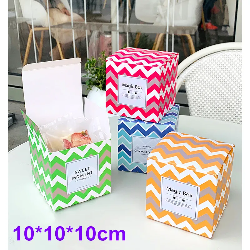 60 X Blue/Red/Green/Yellow Wave Shape Bulk Candy Box 10x10x10cm With Sticker, Dream Wedding Birthday Gift Box Favors Party
60 X Blue/Red/Green/Yellow Wave Shape Bulk Candy Box 10x10x10cm With Sticker, Dream Wedding Birthday Gift Box Favors Party