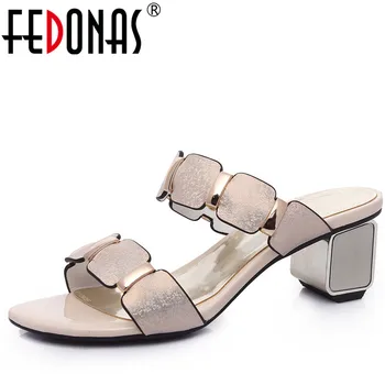FEDONAS Fashion Women Elegant High Heels Sandals Sexy Genuine Leather Buckles Summer Shoes Woman Fashion Females Slippers
FEDONAS Fashion Women Elegant High Heels Sandals Sexy Genuine Leather Buckles Summer Shoes Woman Fashion Females Slippers