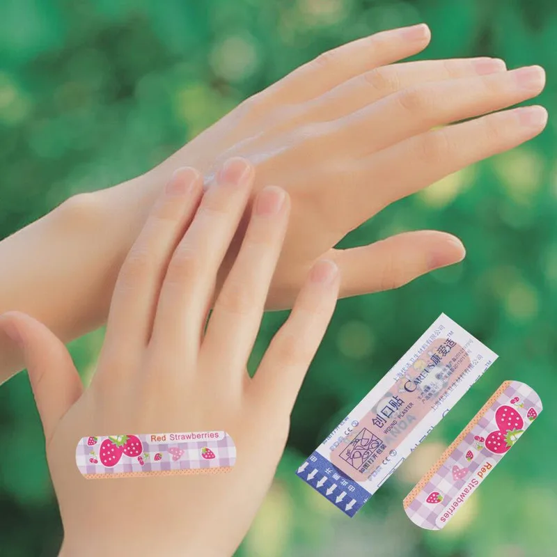 100PCS Waterproof Breathable Cute Cartoon Band Aid Hemostasis Adhesive Bandages First Aid Emergency Kit Kids Children Security
100PCS Waterproof Breathable Cute Cartoon Band Aid Hemostasis Adhesive Bandages First Aid Emergency Kit Kids Children Security