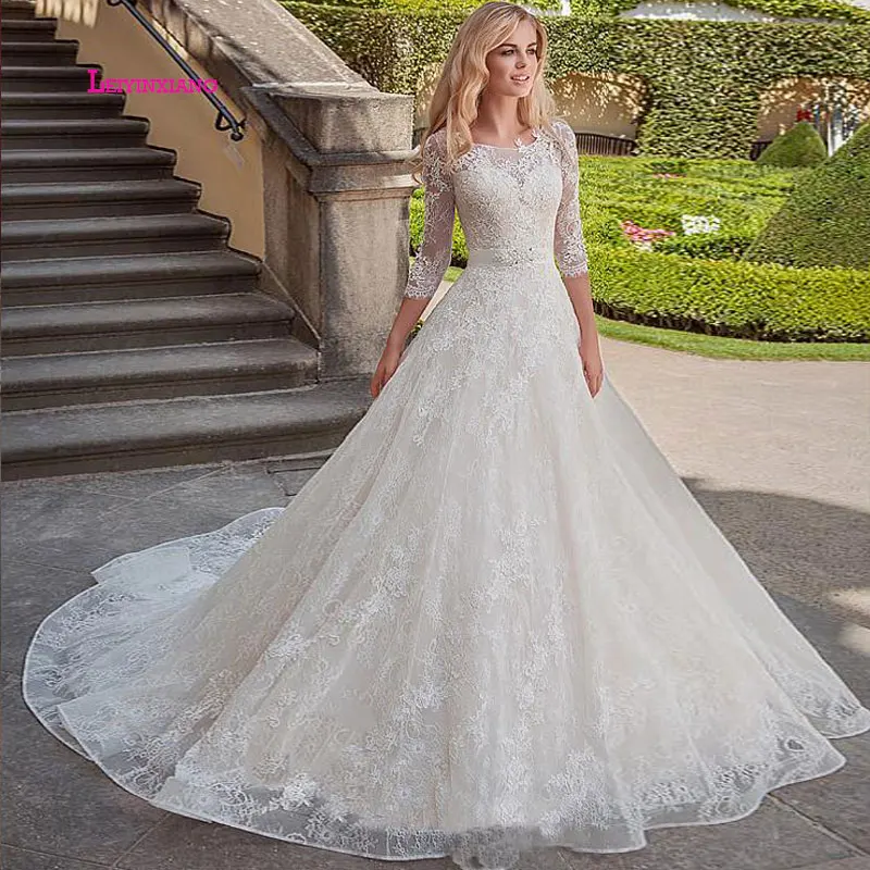 LEIYINXIANG Popular New Arrival Wedding Dress Bride Dress Vestido De Noiva Sereia Robe Sexy Ball Gown Luxury Appliques Lace Up
LEIYINXIANG Popular New Arrival Wedding Dress Bride Dress Vestido De Noiva Sereia Robe Sexy Ball Gown Luxury Appliques Lace Up