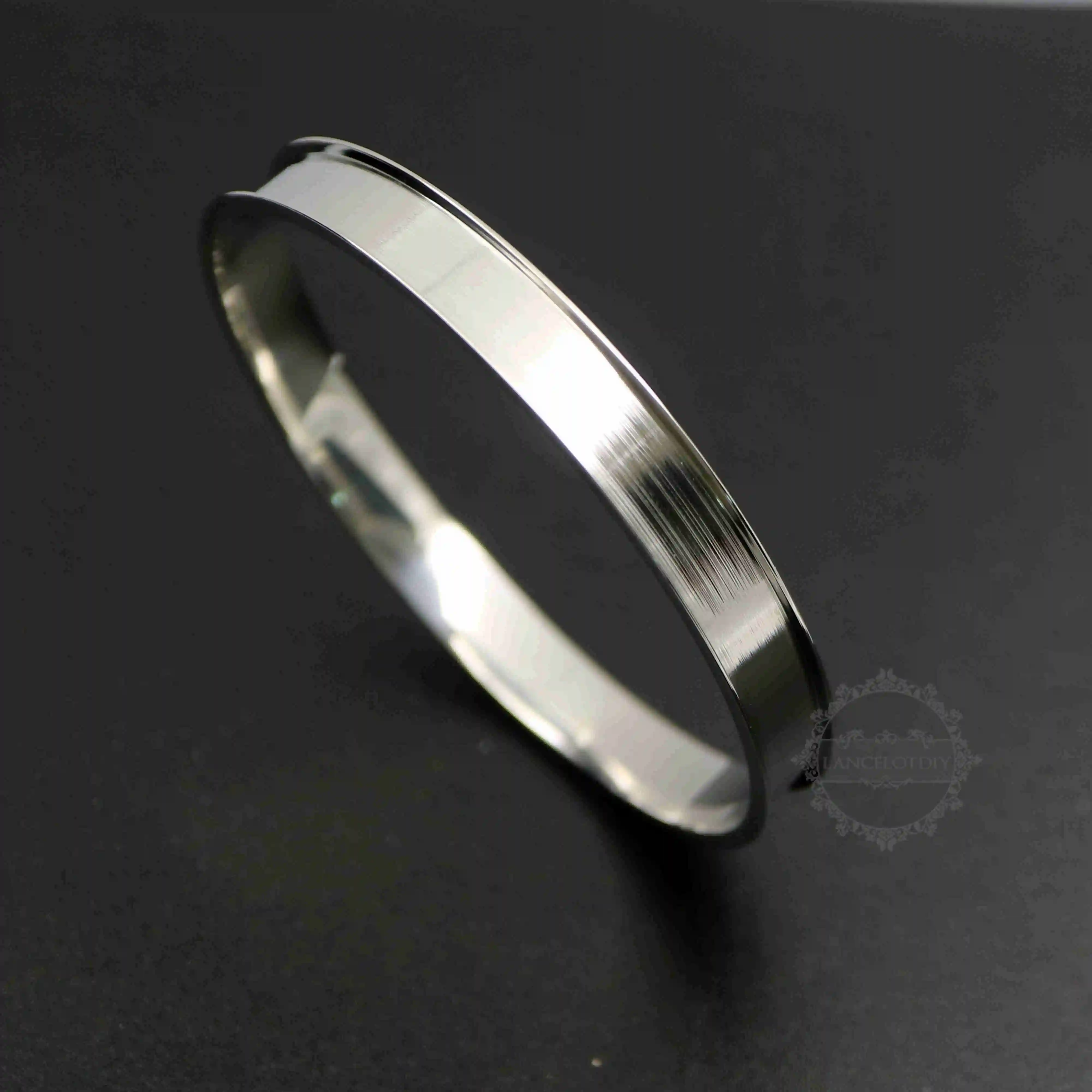 65MM Diameter Stainless Steel Bangle Bracelet with 7MM Width 1.5MM Deep Channel Bezel Settings DIY Supplies Findings 1900184
65MM Diameter Stainless Steel Bangle Bracelet with 7MM Width 1.5MM Deep Channel Bezel Settings DIY Supplies Findings 1900184