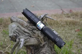High power Military 450nm 20000m 200W Blue laser pointer Flashlight light Burning match/dry wood/Burn cigarettes+Glasses Hunting
High power Military 450nm 20000m 200W Blue laser pointer Flashlight light Burning match/dry wood/Burn cigarettes+Glasses Hunting