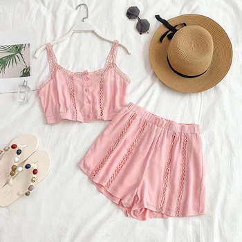 2019 new fashion women's Two-piece set lace short vest + elastic waist wide leg shorts suit 
2019 new fashion women's Two-piece set lace short vest + elastic waist wide leg shorts suit