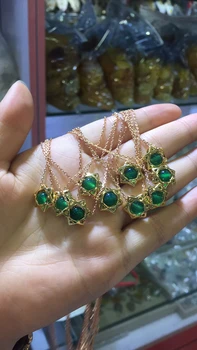 Natural 925 sterling silver Green Chalcedony Jade Gemsone Wish Hexagram Pendant Necklace Jewelry Gift
Natural 925 sterling silver Green Chalcedony Jade Gemsone Wish Hexagram Pendant Necklace Jewelry Gift