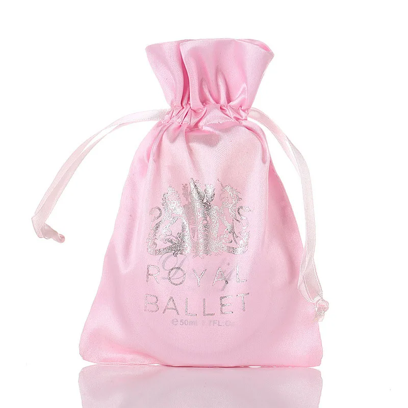 Factory direct sale silk cloth satin bag lipstick accept color Ding bag cosmetics mask essential oil packing bag
Factory direct sale silk cloth satin bag lipstick accept color Ding bag cosmetics mask essential oil packing bag
