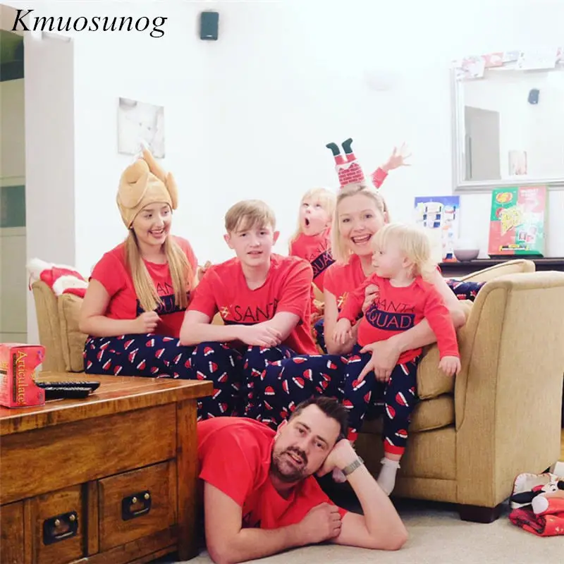 Family Matching Christmas Pajamas Letter Printed “Santa ” Sleepwear 2-pcs Clothing Set Kids Clothes Father Dad Kids Outfit C0510
Family Matching Christmas Pajamas Letter Printed “Santa ” Sleepwear 2-pcs Clothing Set Kids Clothes Father Dad Kids Outfit C0510