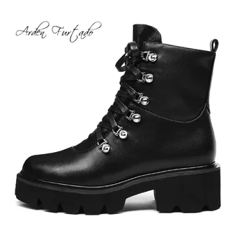 Arden Furtado 2018 autumn winter square heels 4cm fashion ankle boots shoes woman genuine leather lace up platform matin boots
Arden Furtado 2018 autumn winter square heels 4cm fashion ankle boots shoes woman genuine leather lace up platform matin boots