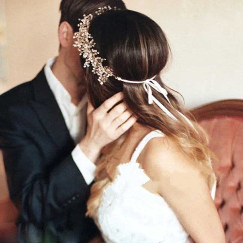 Clear Beads Wedding Hair Accessories Bridal Hair Vine Wedding Headband Crystal Tiaras Headdress Crown Head Piece Hair Decoration
Clear Beads Wedding Hair Accessories Bridal Hair Vine Wedding Headband Crystal Tiaras Headdress Crown Head Piece Hair Decoration