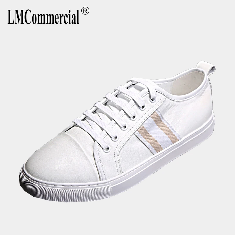 men's high-top leisure shoes breathable Genuine Leather shoes men breathable sneaker fashion men casual shoes all-match cowhide
men's high-top leisure shoes breathable Genuine Leather shoes men breathable sneaker fashion men casual shoes all-match cowhide