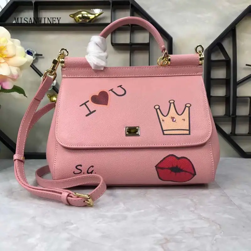 2018 new crown single shoulder sloping handbag flip print genuine leather handbag 25cm
2018 new crown single shoulder sloping handbag flip print genuine leather handbag 25cm