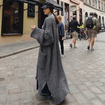 Women 2019 Autumn And Winter Casual Long Sweater Knit Loose Cardigan Coat Female Loose Batwing Sleeve Coats
Women 2019 Autumn And Winter Casual Long Sweater Knit Loose Cardigan Coat Female Loose Batwing Sleeve Coats