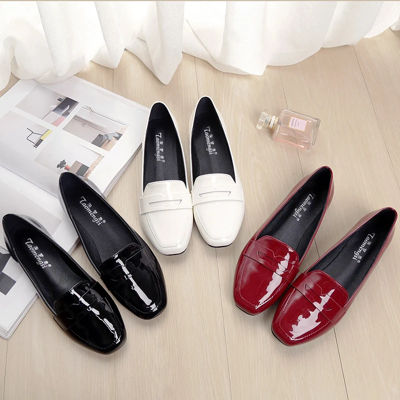 Famous Designer patent leather big size 40-43 ladies single footwear solid shallow ballet shoes square toe flat heel loafers
Famous Designer patent leather big size 40-43 ladies single footwear solid shallow ballet shoes square toe flat heel loafers