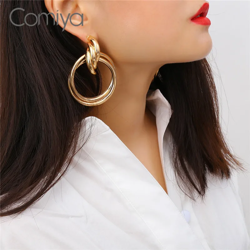 Comiya Elegant Earrings Gold Color Zinc Alloy Ethnic Statement Long Dangle Earring For Women Unique Designed Accessories
Comiya Elegant Earrings Gold Color Zinc Alloy Ethnic Statement Long Dangle Earring For Women Unique Designed Accessories