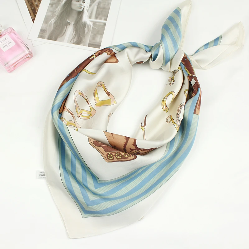 70*70cm Luxury Brand Women Silk Scarf Female European Style Print Square Scarves Summer Shawls For Ladies Horse Pattern design
70*70cm Luxury Brand Women Silk Scarf Female European Style Print Square Scarves Summer Shawls For Ladies Horse Pattern design