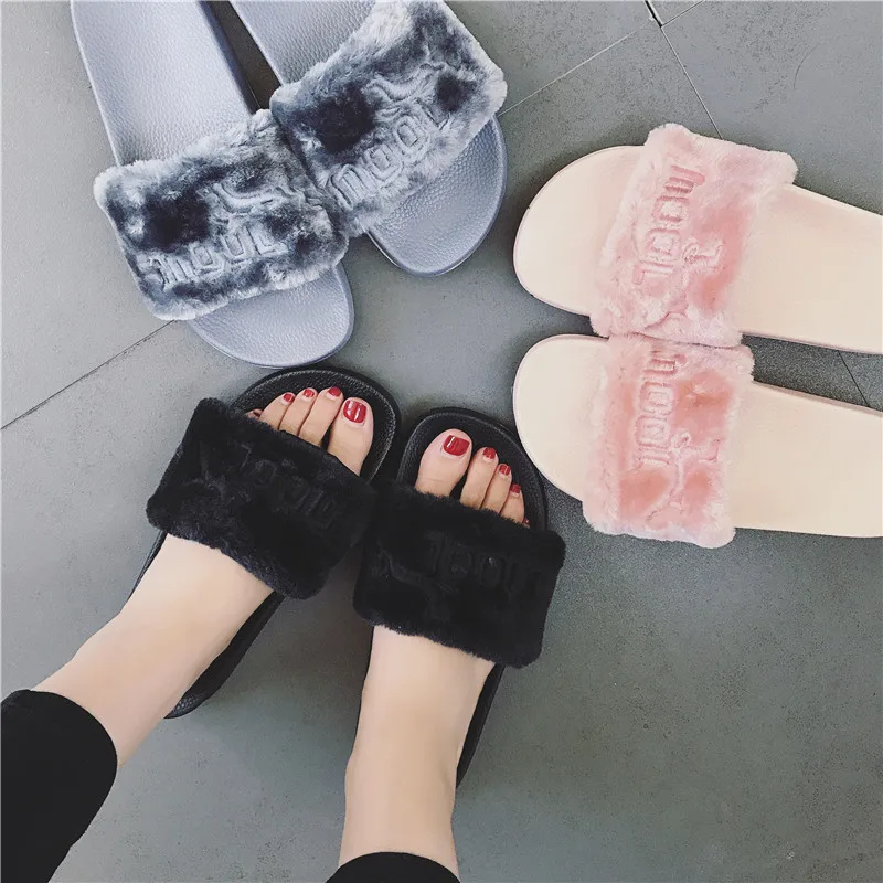 

2018 NEW Women Summer Slippers fenty slipper Rihanna shoes sandals Flip Flop Plush Cute Furry Mule Lady's Flip Flop SIZE 35-40