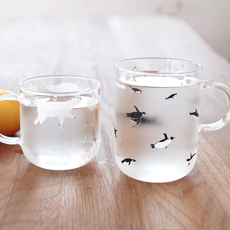 350ml Brand Tuuli Creative design polar bear and penguin handmade Borosilicate glass cup Beer Wine mug Cold drink mug
350ml Brand Tuuli Creative design polar bear and penguin handmade Borosilicate glass cup Beer Wine mug Cold drink mug