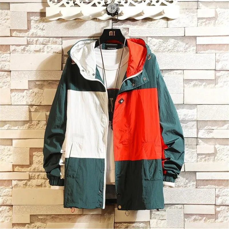 Hooded Jacket Mens Windbreaker Thin Jacket 2019 spring Autumn Casual color stitching zip Fashion Loose Track Coats Streetwear
Hooded Jacket Mens Windbreaker Thin Jacket 2019 spring Autumn Casual color stitching zip Fashion Loose Track Coats Streetwear