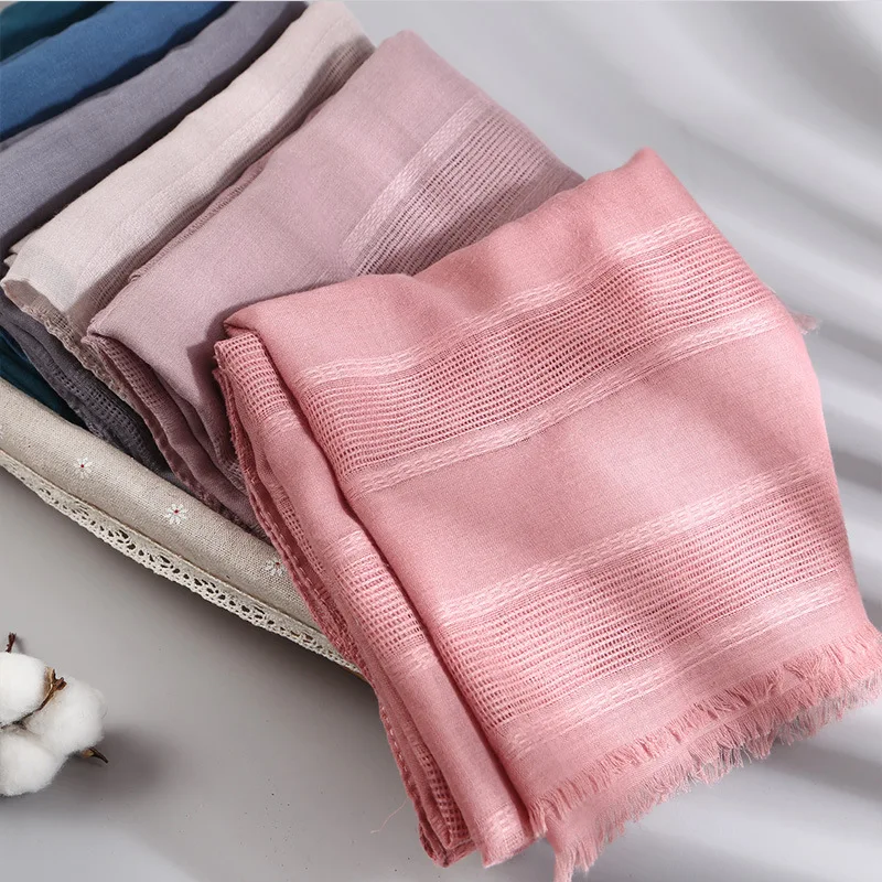 90*190CM Spring new cotton and linen national wind solid color hollow scarf Sen literary wind ladies shawl .MY-MSL032
90*190CM Spring new cotton and linen national wind solid color hollow scarf Sen literary wind ladies shawl .MY-MSL032