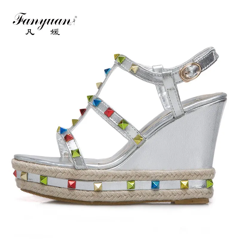 

fanyuan Ladies Sandals Platform Sandals Women Shoes Summer High Heels Shoes Ankle Strap Chaussures Femme Rivet Wedges Shoes