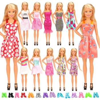 Hot Selling Fashion 22 Items/lot =12 Doll Dress + 10 Shoes Random Our Generation Doll Clothes For Barbie DIY Toys Present Gift
Hot Selling Fashion 22 Items/lot =12 Doll Dress + 10 Shoes Random Our Generation Doll Clothes For Barbie DIY Toys Present Gift