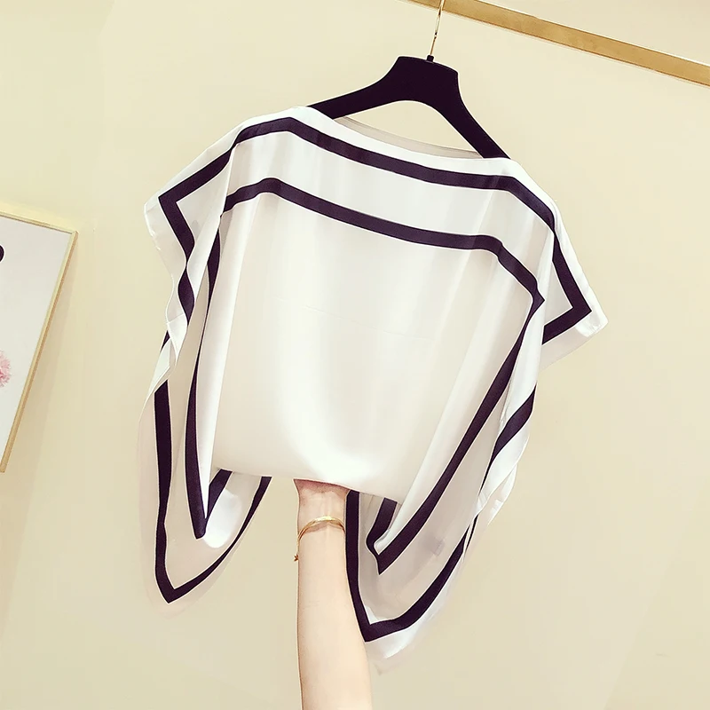 2019 Summer New Korean Style Women Chiffon Shirts Casual Striped Bat Sleeve Blouses and Tops Wild Fashion Women Clothing
2019 Summer New Korean Style Women Chiffon Shirts Casual Striped Bat Sleeve Blouses and Tops Wild Fashion Women Clothing