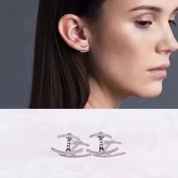 Fashion Classic Simple Two Line Cuff Stud Earring 925 Sterling Silver Zircon CROISETTE Double Sided Women Wedding Jewelry
Fashion Classic Simple Two Line Cuff Stud Earring 925 Sterling Silver Zircon CROISETTE Double Sided Women Wedding Jewelry