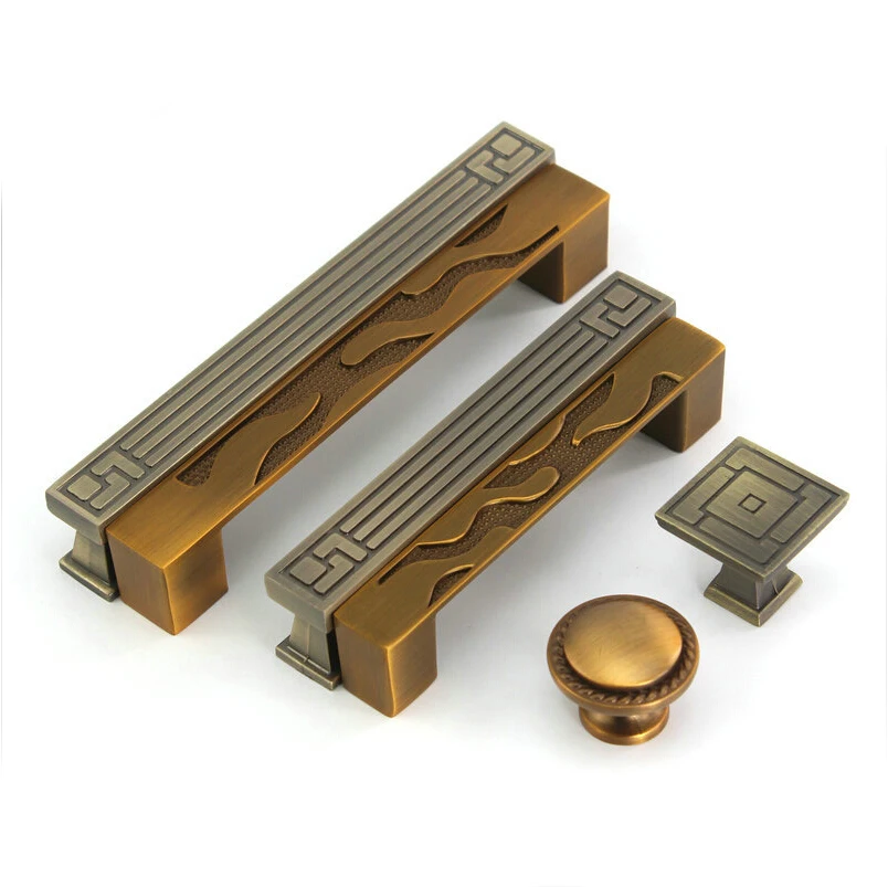 Antique Bronze Door Handle Kitchen Furniture Cabinet Dressing Table Drawer Pattern Handle, 96mm -160mm Hole Spacing, Zinc Alloy
Antique Bronze Door Handle Kitchen Furniture Cabinet Dressing Table Drawer Pattern Handle, 96mm -160mm Hole Spacing, Zinc Alloy