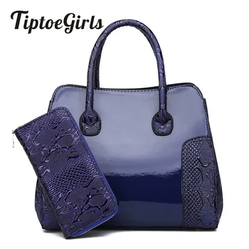 Patent Leather Crocodile Pattern Stitching Handbag New Fashion Two-Piece Cover Mother Bag Wild Casual Shoulder Messenger Bag
Patent Leather Crocodile Pattern Stitching Handbag New Fashion Two-Piece Cover Mother Bag Wild Casual Shoulder Messenger Bag