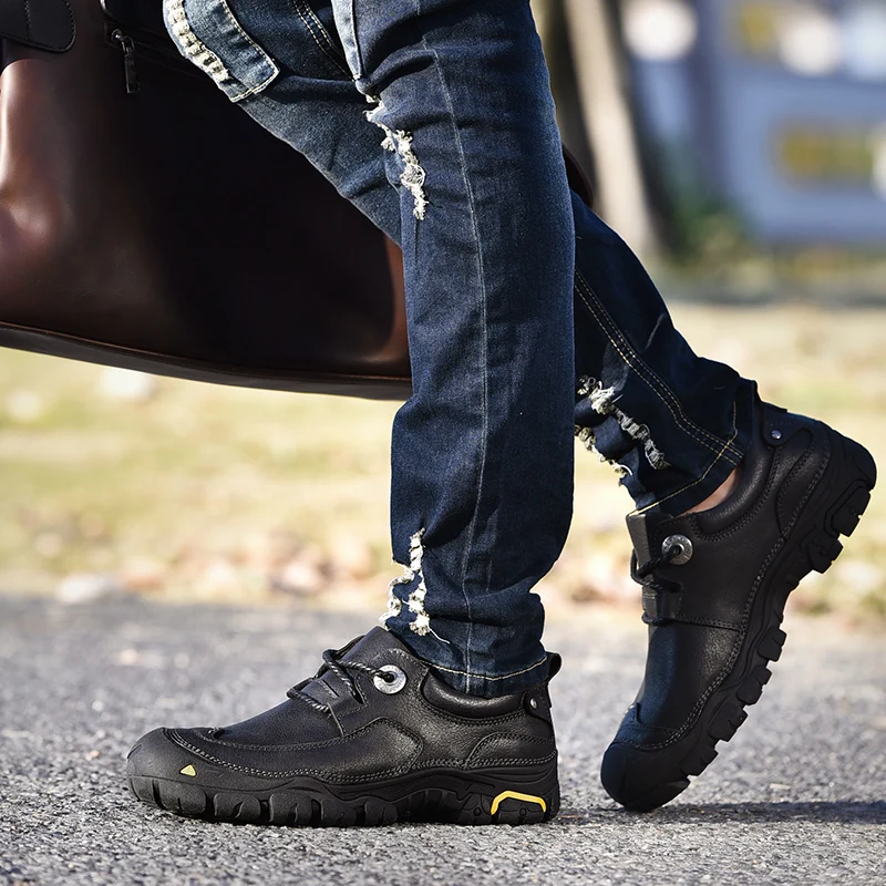 Genuine Leather Fashion Men Shoes breathable lace up Sneakers outdoor Handmade seiwng Autumn Brand Men Flats Shoes size 38-46 L5 
Genuine Leather Fashion Men Shoes breathable lace up Sneakers outdoor Handmade seiwng Autumn Brand Men Flats Shoes size 38-46 L5