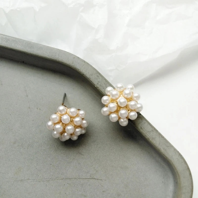 Pearl Ball Stud Earring 2019 New Fashion Trendy Summer Style Jewelry For Women Wholesale Accessory Hot Sale
Pearl Ball Stud Earring 2019 New Fashion Trendy Summer Style Jewelry For Women Wholesale Accessory Hot Sale