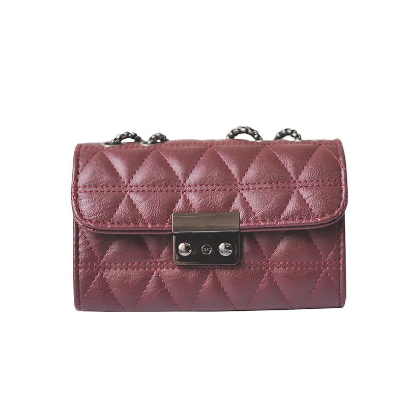 Women's fashion leather simple solid handbag small chain shoulder bag Messenger bag girl Messenger bag female models
Women's fashion leather simple solid handbag small chain shoulder bag Messenger bag girl Messenger bag female models