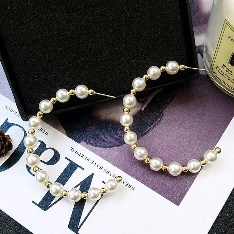 Exquisite Full Pearls Earrings Brand C Letters Pulseira Feminina For Women Bijoux Earring Fashion Jewelry Gift
Exquisite Full Pearls Earrings Brand C Letters Pulseira Feminina For Women Bijoux Earring Fashion Jewelry Gift