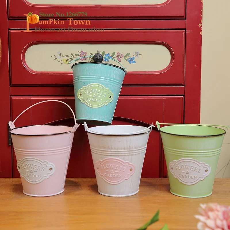 Creative American style pastoral vintage color tin bucket,small iron bucket wall hanging wall decoration,home balcony flower pot
Creative American style pastoral vintage color tin bucket,small iron bucket wall hanging wall decoration,home balcony flower pot