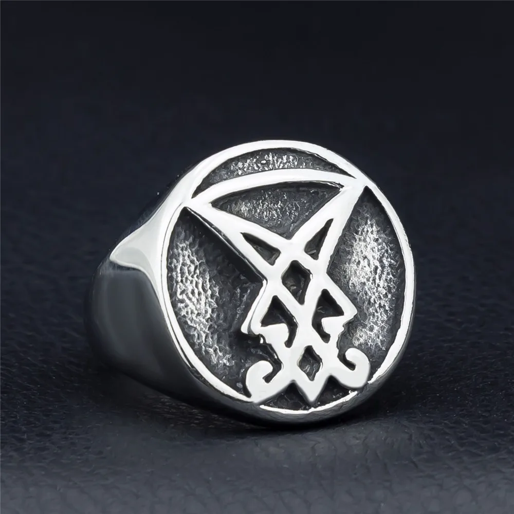 Hot Personality Alloy Ring Satanic Devil Men's Rings Punk Style Fashion Jewelry Drop Shipping
Hot Personality Alloy Ring Satanic Devil Men's Rings Punk Style Fashion Jewelry Drop Shipping