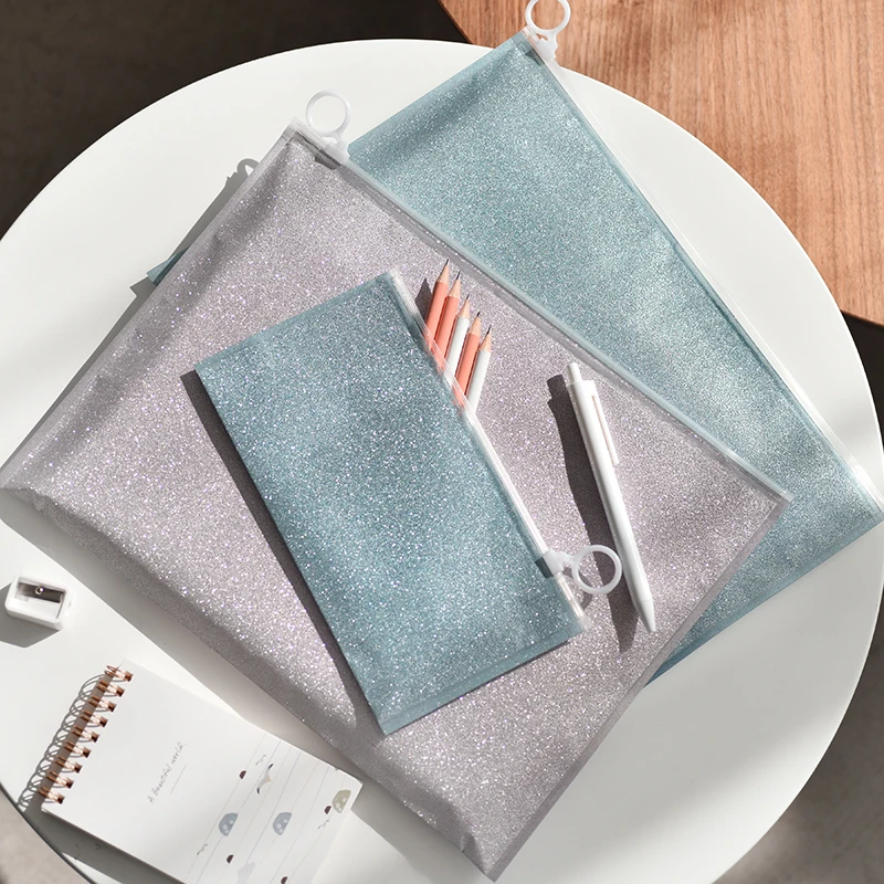 JIANWU Glittering series File pocket Pure color office stationery bag Originality Data bag School supplies
JIANWU Glittering series File pocket Pure color office stationery bag Originality Data bag School supplies