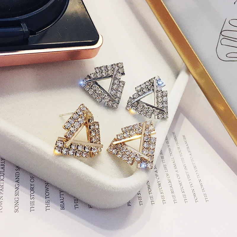 2018 New Arrival Fashion Triangle Metal Women Classic Stud Earrings Female Jewelry Simple Alloy Earrings
2018 New Arrival Fashion Triangle Metal Women Classic Stud Earrings Female Jewelry Simple Alloy Earrings