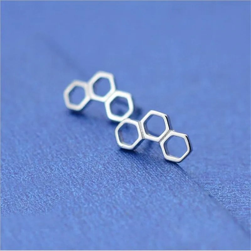 Geometric Triple Hexagonal Fashion 925 Sterling Silver Jewelry Six Pointed Star Simple Hollow Stud Earrings SE520
Geometric Triple Hexagonal Fashion 925 Sterling Silver Jewelry Six Pointed Star Simple Hollow Stud Earrings SE520