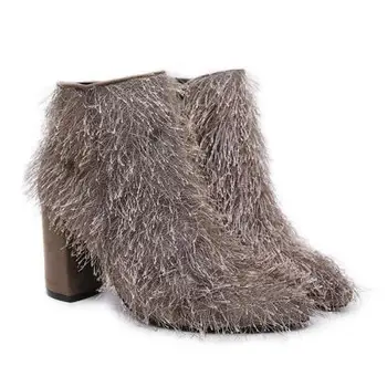 Ladies Korean fashion wool line with thick and sweet high heel short tube women's boots
Ladies Korean fashion wool line with thick and sweet high heel short tube women's boots