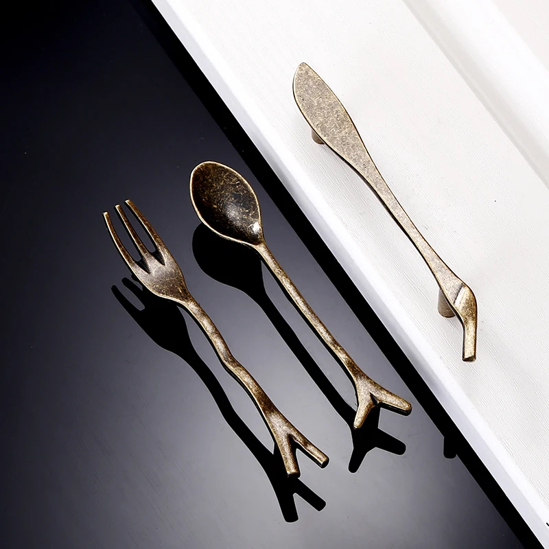 C:C: 76mm Creative Kitchen Cabinet Handles Cupboard Door Pull Closet Dresser Handles Drawer Pulls Knife Fork Spoon Bronze Color
C:C: 76mm Creative Kitchen Cabinet Handles Cupboard Door Pull Closet Dresser Handles Drawer Pulls Knife Fork Spoon Bronze Color