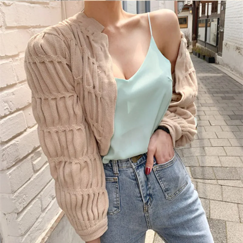 2019 Autumn New Women Knitted Cardigan Fashion V-Neck Long Sleeve Solid Cardigan Sweater Single Button Casual Knit Coat
2019 Autumn New Women Knitted Cardigan Fashion V-Neck Long Sleeve Solid Cardigan Sweater Single Button Casual Knit Coat